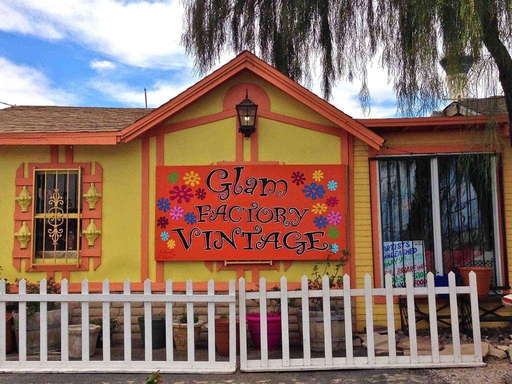 Glam Factory Vintage