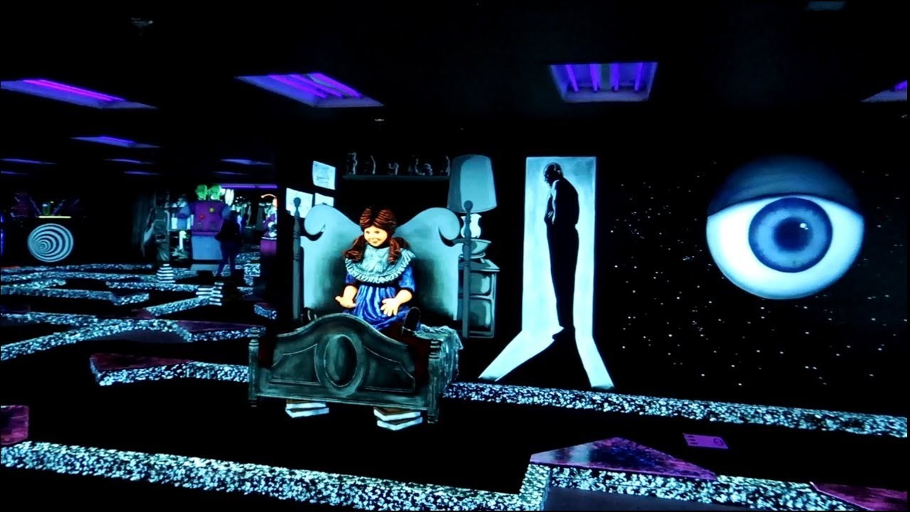 KISS by Monster Mini Golf