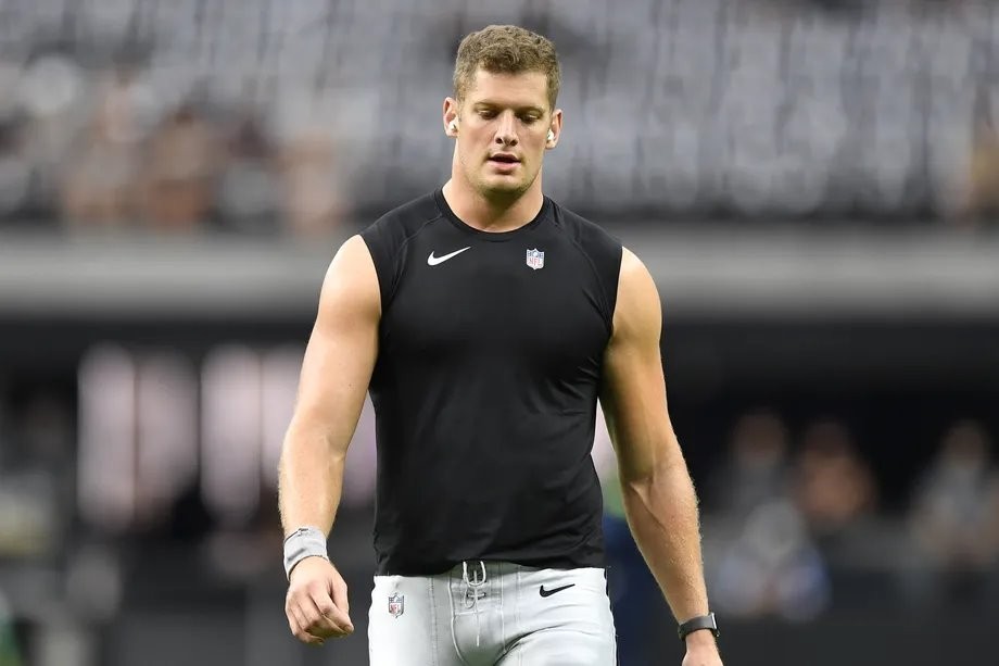 #5 Las Vegas Raiders defensive end thought coming out would end his career
