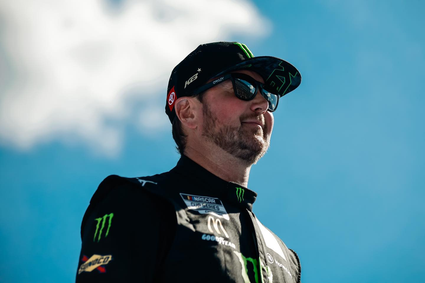 #3 Las Vegas native Kurt Busch rallies to finish 8th at Auto Club Speedway
