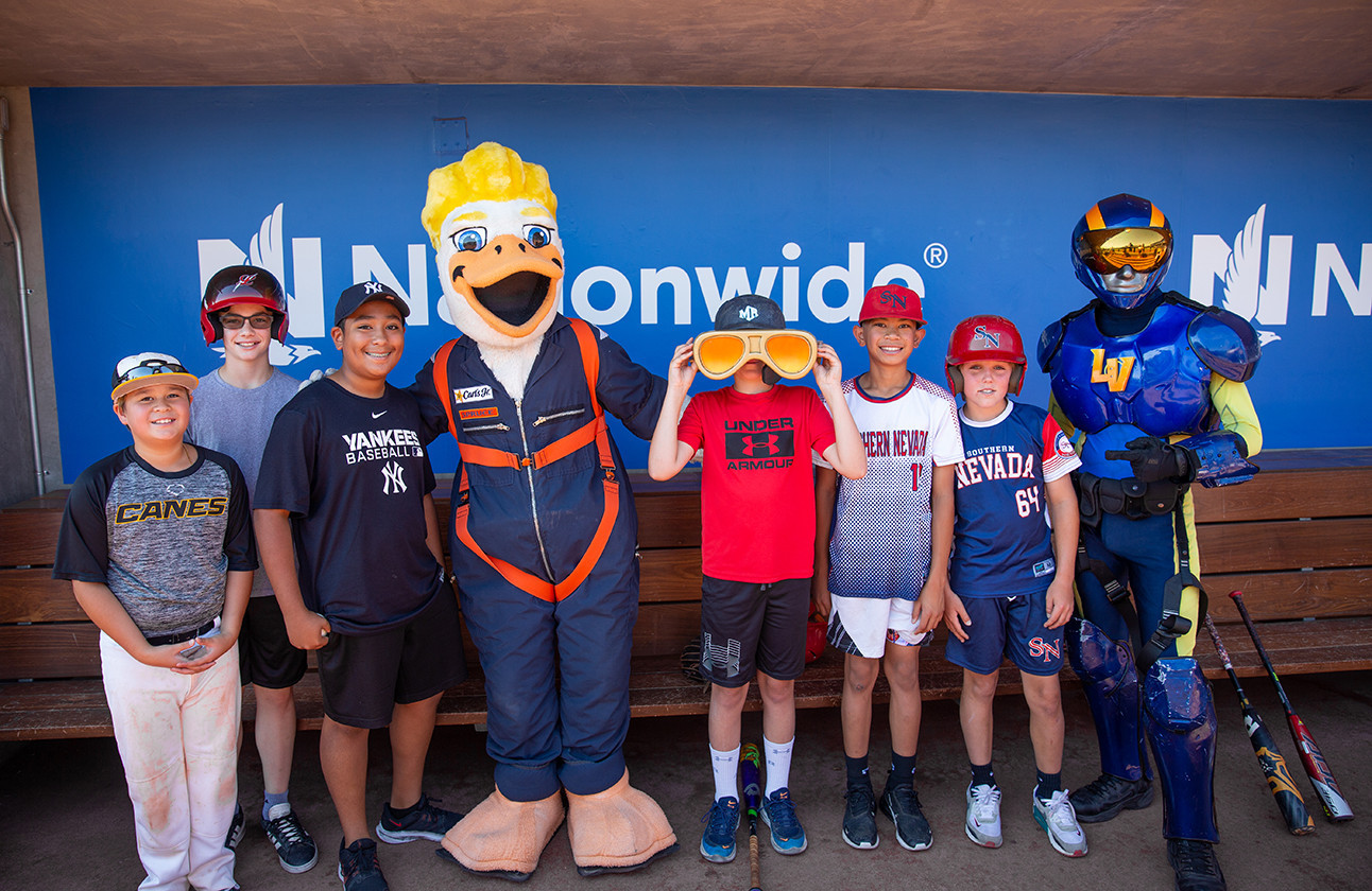 Aviator and Bruce (Las Vegas Aviators)